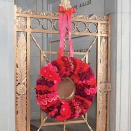 SF77-11 - Monochromatic Hanging Cemetery Wreath