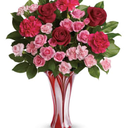 Teleflora's Swirls Of Love Bouquet