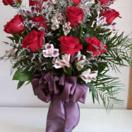A Dozen Deluxe Roses