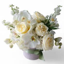 Sympathy Blanca Bouquet Designer's Choice
