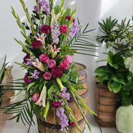 Stargazer and Lavender roses Easel