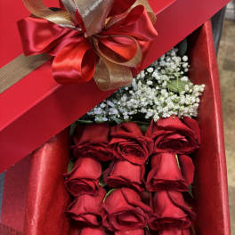 SALE 12 Long stem Red Rose Box
