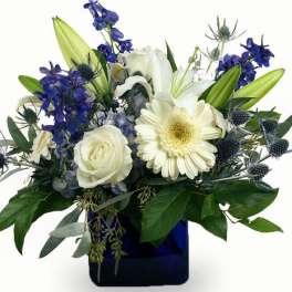 Blue & White Serenity Cube Arrangement