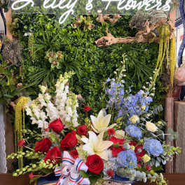 4th of July Basket Blooms