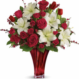 Love's Passion Bouquet by Teleflora DX
