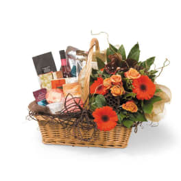Welcoming Summer Basket By Flower Carriage