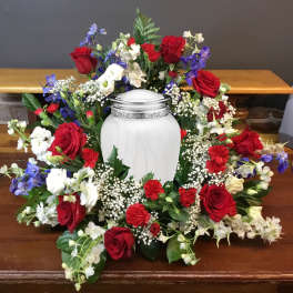 Patriotic Urn Piece