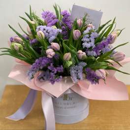 Tulips in a box - Lavender Dreams ™
