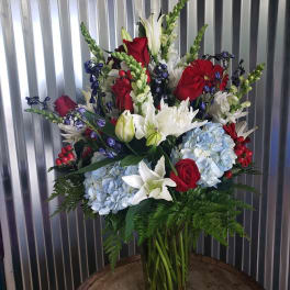 Grand Patriotic Mix Vase