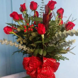 A Dozen Premium Roses With Extras to truly Stun