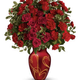 Teleflora's Hearts Of Gold Bouquet DX