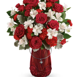 Teleflora's Red Haute Bouquet PM