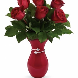 Teleflora's Gift From The Heart Bouquet