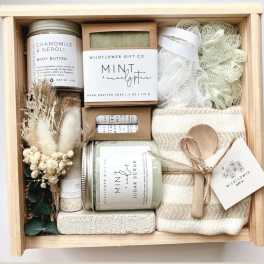 Mint & Wildflower bath set