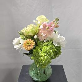 Collectible ruffled edge vase