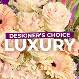 Designer’s choice luxury bouquet with pale pink and cream flowers