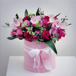 Luxe Pink Gift Box Bouquet