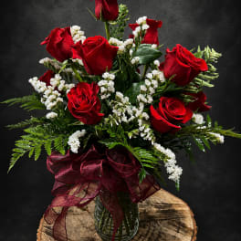 Yours Truly (dozen roses)