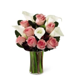 The FTD Warm Embrace Bouquet
