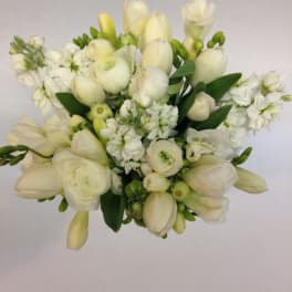 Lush White Bridal Bouquet (Pre-order)