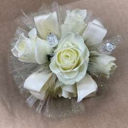 Corsage - Wrist (Ivory/White)