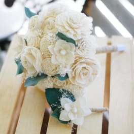 Eco Chic Bouquets - Purity Bridal Bouquet & Boutonniere Set