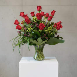 Roses! Two dozen/Red