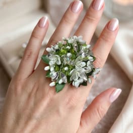 corsage ring
