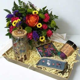 Purrs & Petals Giftbox