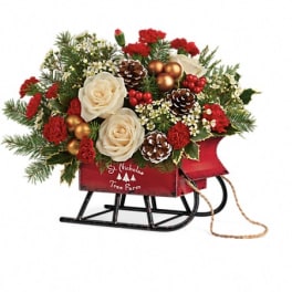 Teleflora's Joyful Sleigh Bouquet