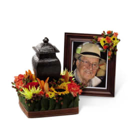 The FTD Glorious Tribute Arrangement