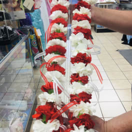 Carnation Lei