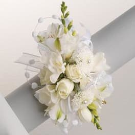 White bridal bouquet with orchids and calla lilies