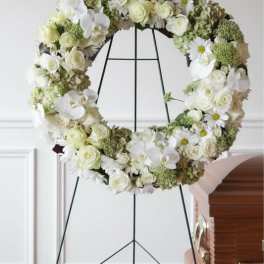 White Remembrance Sympathy Wreath