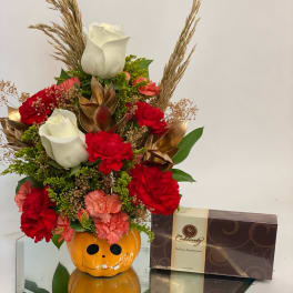 Jackie lantern w/ chocolates