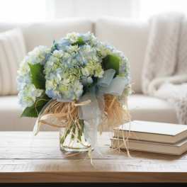 Carnton Hydrangea Cluster in blue