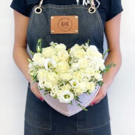 Heart box arrangement All White