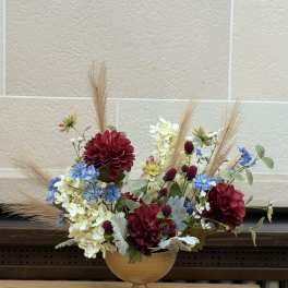 Modern Artificial Centerpiece