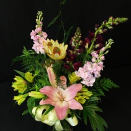 Small and Pretty Seasonal Mix