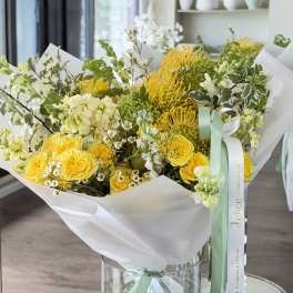 Golden Garden Luxury Bouquet