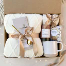A cozy coffee break gift set