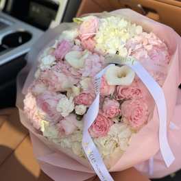 Blush Hydrangea & Rose Bouquet