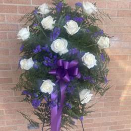 White Rose Easel