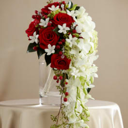The FTD Here Comes the Bride Bouquet