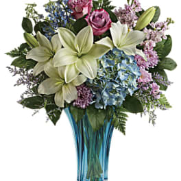 Heart's Pirouette Bouquet