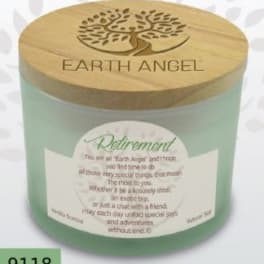 Mint-green candle in a glass jar with a wooden lid