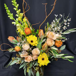 Peach parrot tulip cube with willow