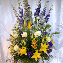 Memorial Spring Mixed Basket