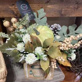 Farmhouse Pumpkin Box