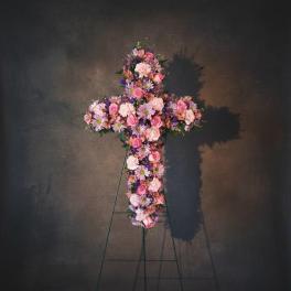 Early Spring sympathy Cross- Huntsville sympathy delivery